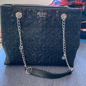 BLACK GUESS PURSE